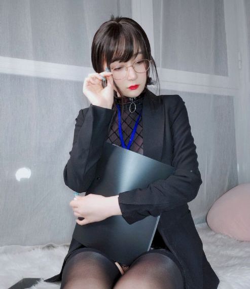 比弗利山庄的秘密_欧美成人在线