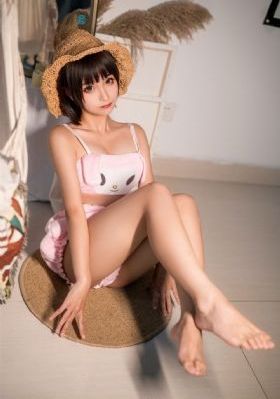 隔着衣服轻揉她的胸_BD国语动漫免费观看